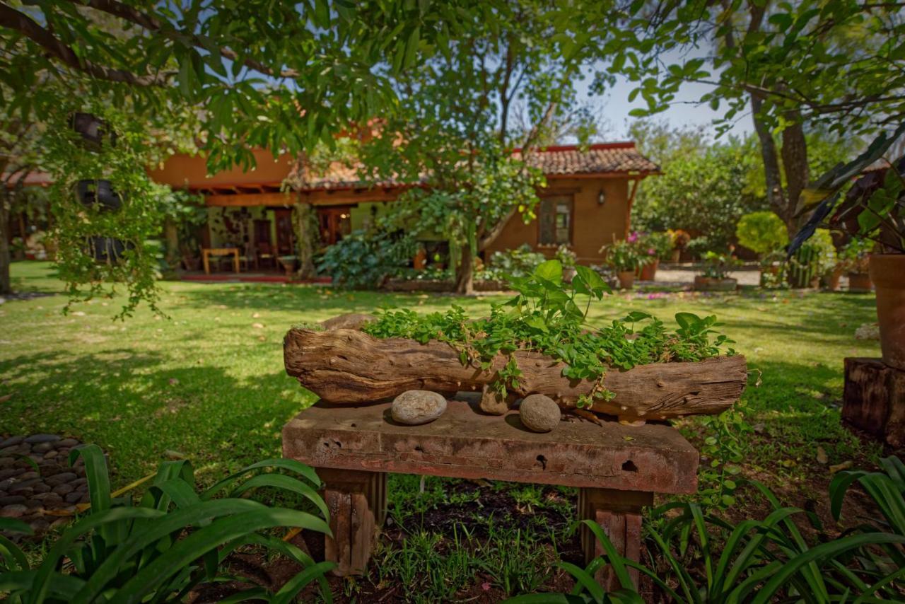 Bed and Breakfast Casa Navacoyan Малиналько Экстерьер фото